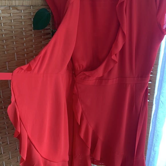 Aritzia - Sunday Best - wrap around frilly dress - size 2 - Picture 4 of 8